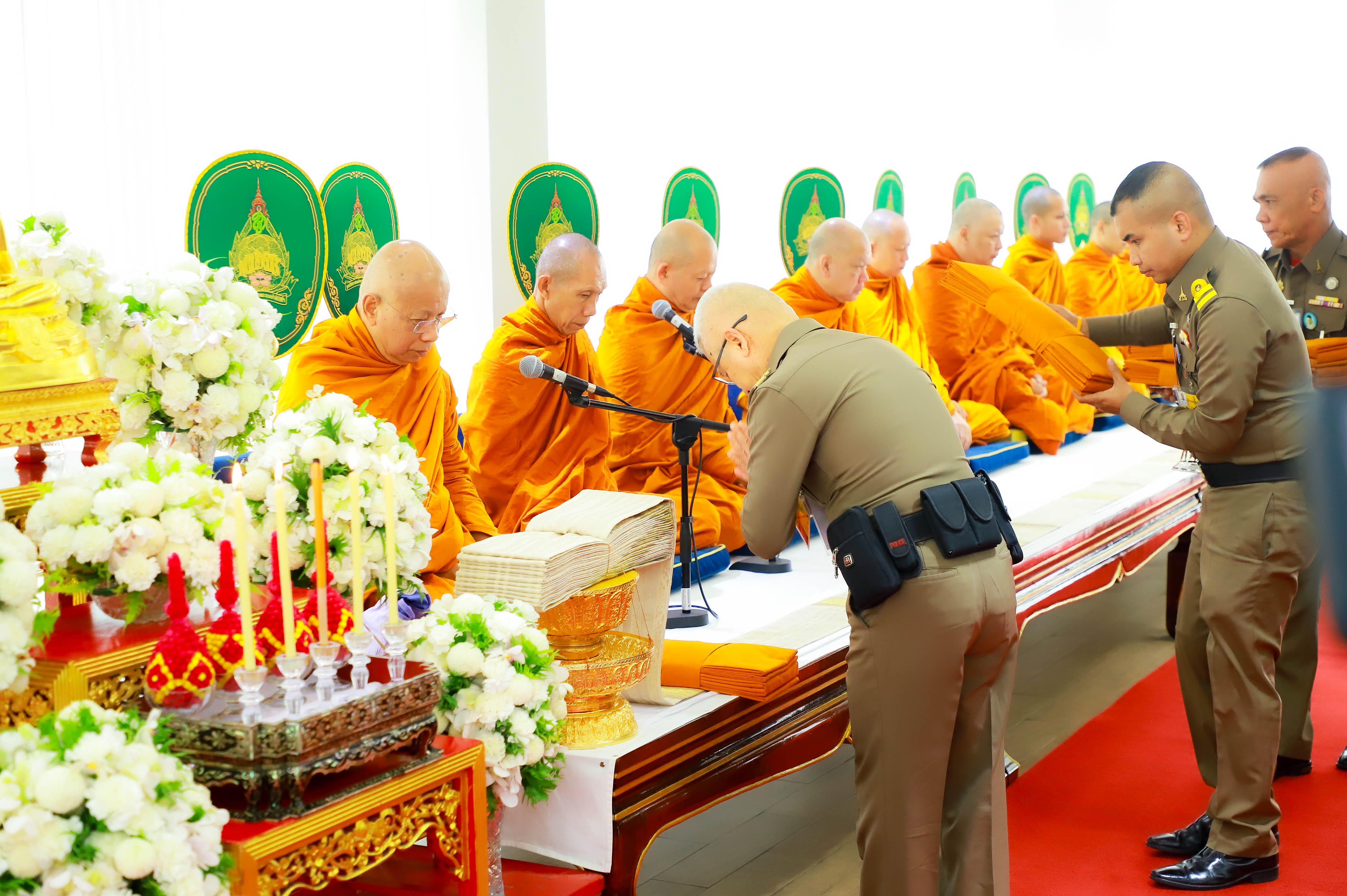 title - ส.ป.ก. เข้าร่วมพิธีเจริญพระพุทธมนต์บำเพ็ญพระราชกุศล ถวายความอาลัยแด่ สมเด็จพระนางเจ้าสิริกิติ์ พระบรมราชินีนาถ พระบรมราชชนนีพันปีหลวง และสมเด็จพระเจ้าลูกเธอ เจ้าฟ้าพัชรกิติยาภา นเรนทิราเทพยวดี กรมหลวงราชสาริณีสิริพัชร มหาวัชรราชธิดา